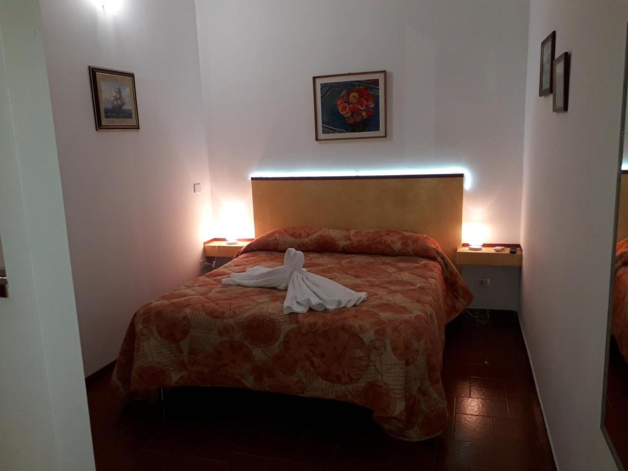 Milazzo Beach Luaran gambar